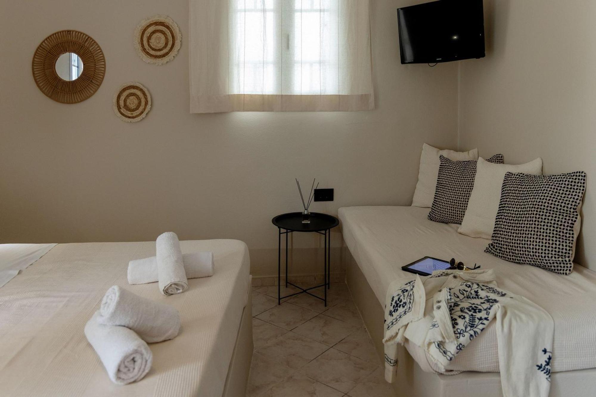 Noe Rooms In Center Of Tínos 외부 사진